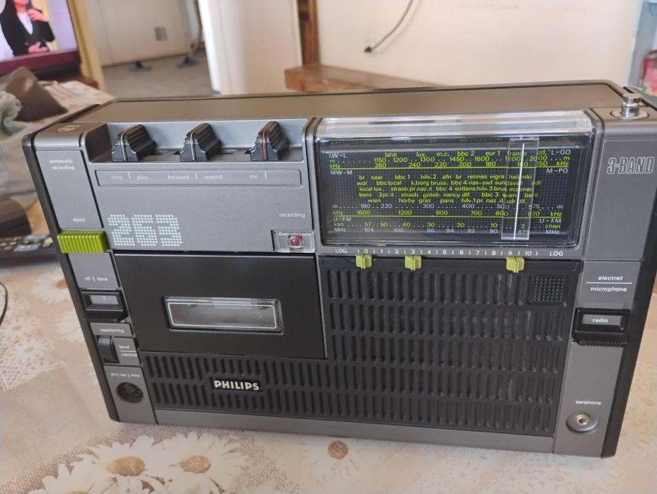 Philips 22rr263 Нов касетофон от 1975