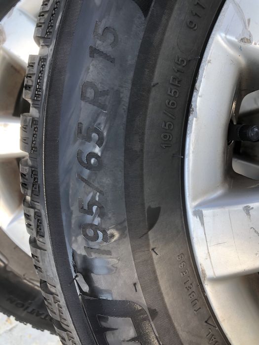 Jante Aliaj Golf 5 + Anvelope Iarna Michelin Alpin 6 2023 - 195/65 R15