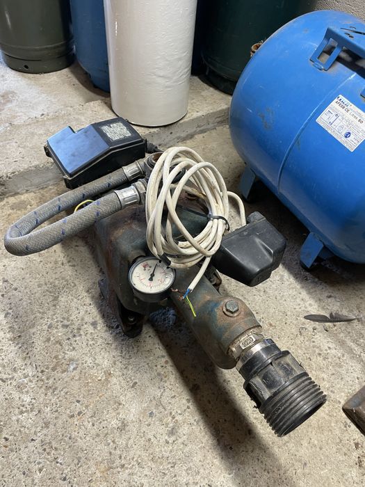 Hidrofor cu pompă Conforto 1.1 kW și vas expansiune