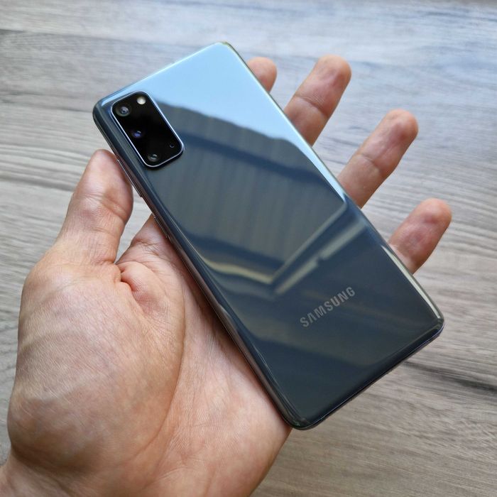 Новый! Galaxy S20 5G. 12GB/128GB Snapdragon 865!