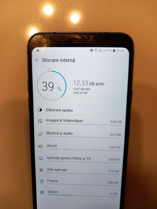 Vand Telefon mobil LG Q7