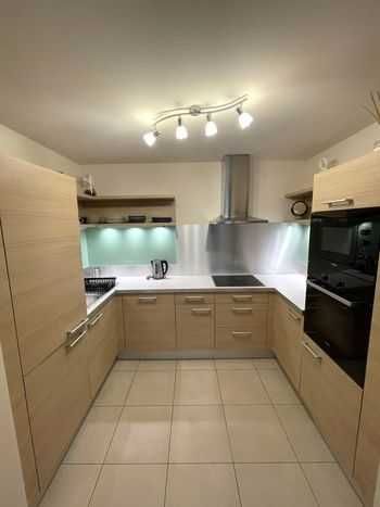 продавам 2 стаен апартамент в Младост 3