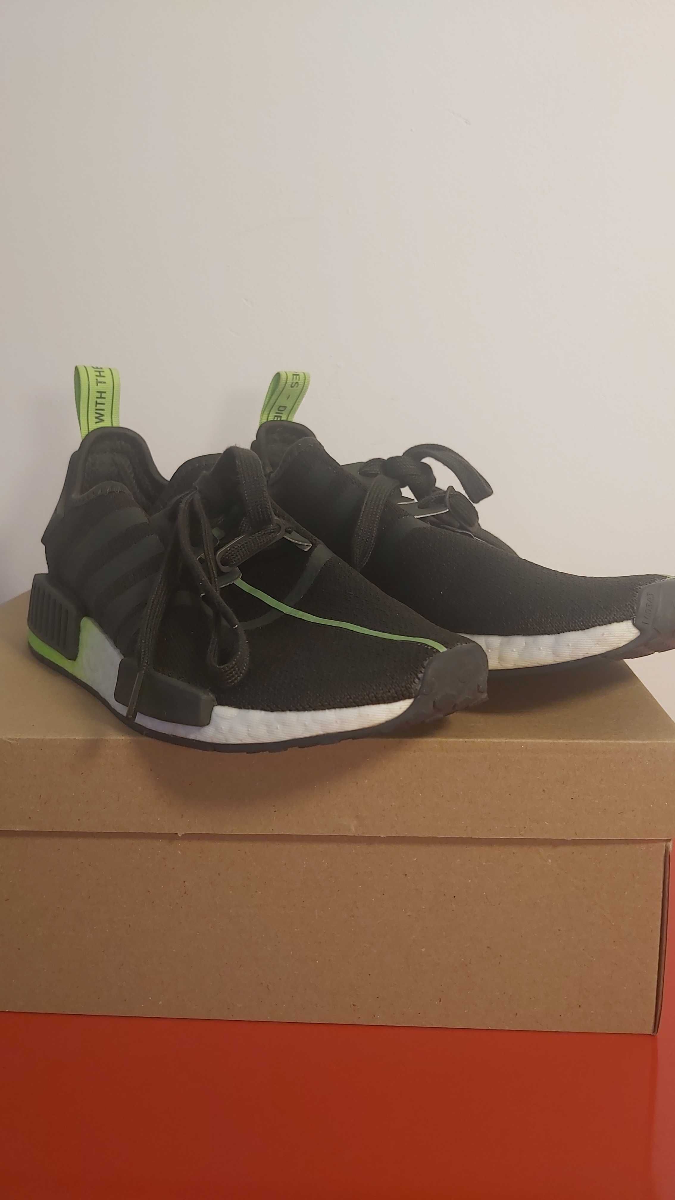 Аdidas NMD R1 Star Wars Yoda - Номер 40