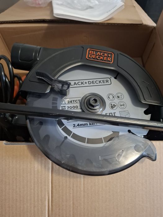 Fierastrau circular Black & Decker (ca NOU)