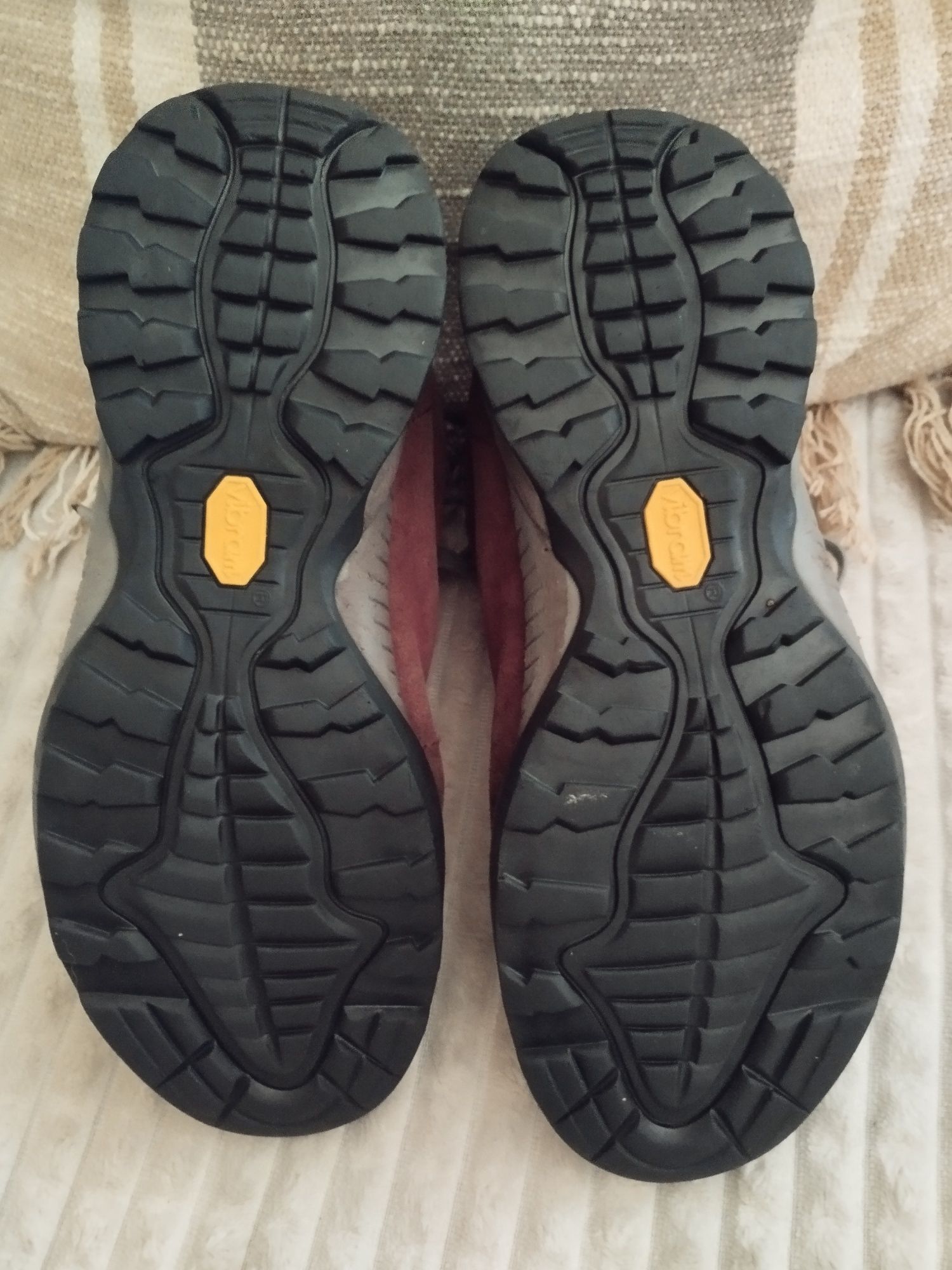 N.38 Обувки Scarpa Mojito-Gore-tex+Vibram