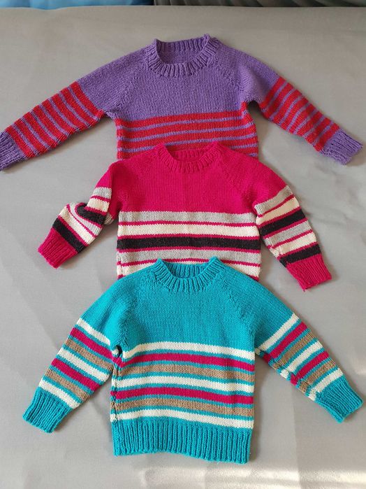 Lot 3 pulovere tricotate 4-5 ani