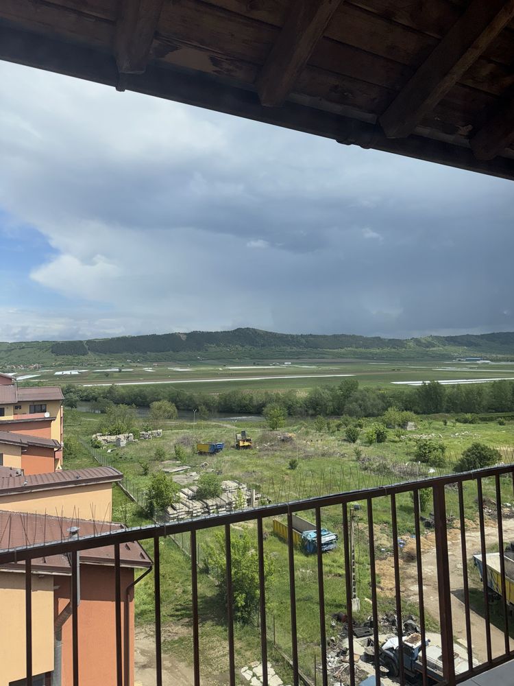 Apartament cu 3 camere Campia Turzii