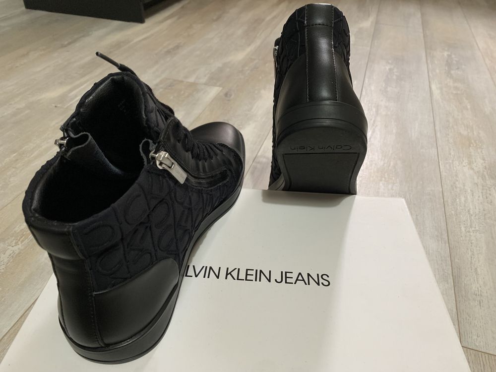 Sneakers Calvin Klein originali - ca noi!