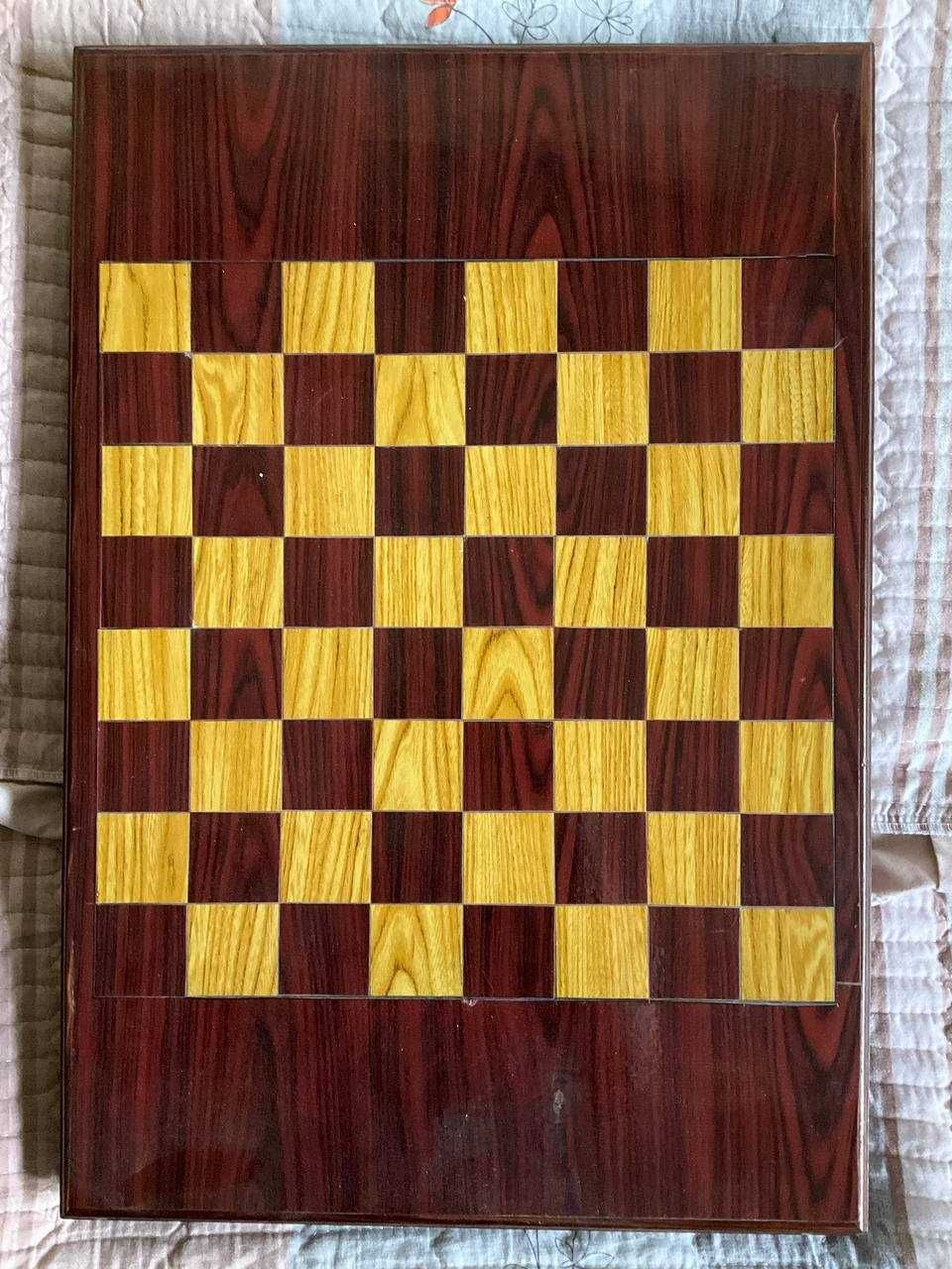 Шахматы ручная работа, резные фигурки из ореха