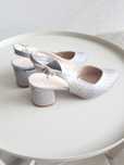 Sandale elegante.