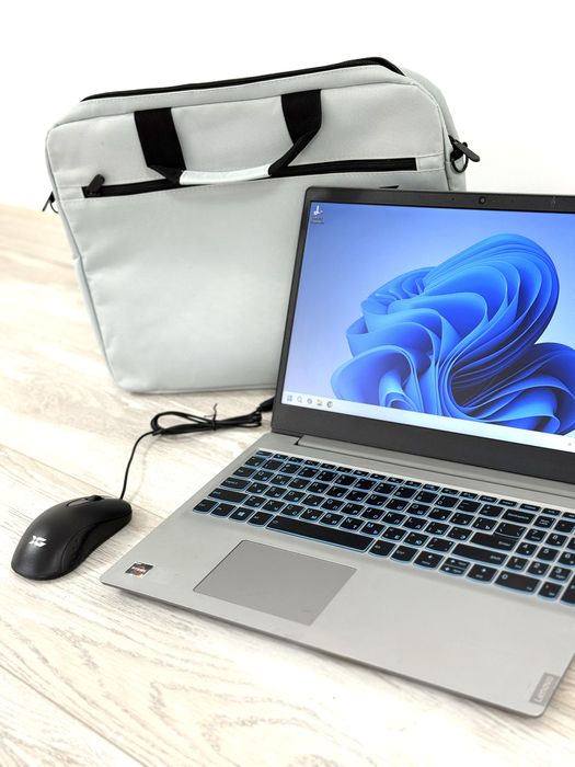 Продам игровой ноутбук новой модели в полном комплекте