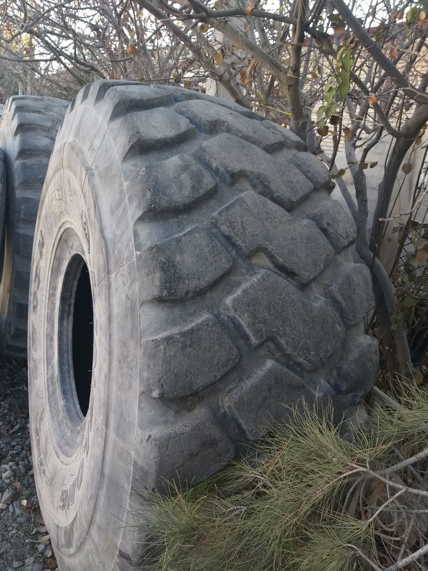 Продам шины погрузчика
