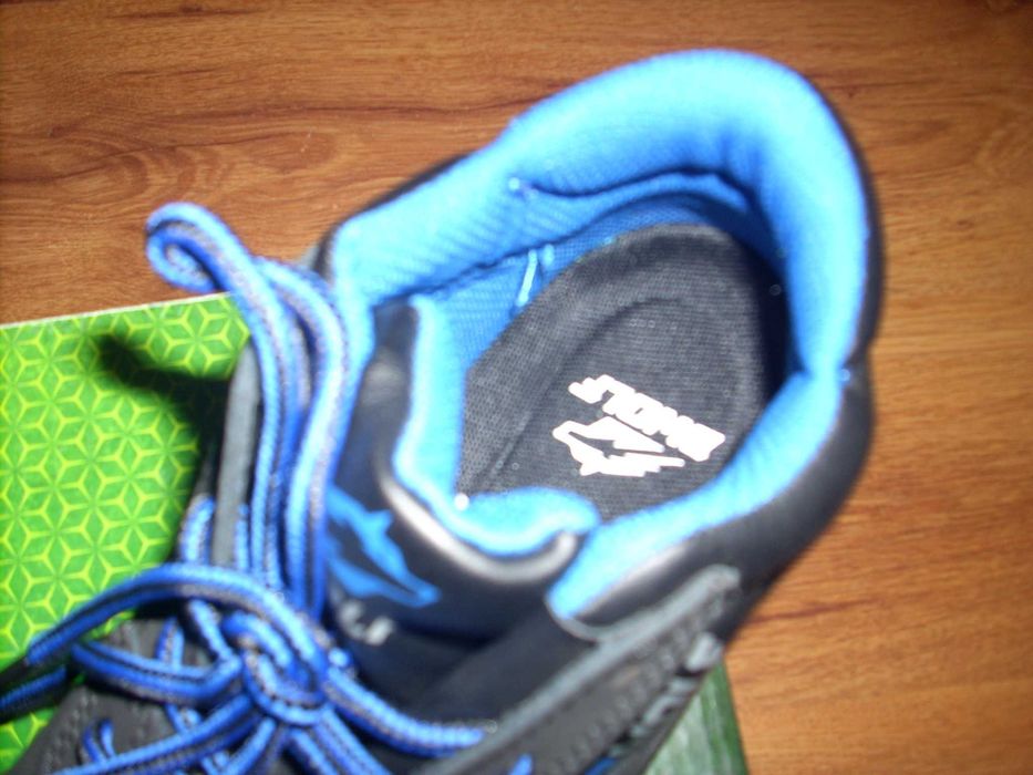 работни обувки с метални бомбета номер 36