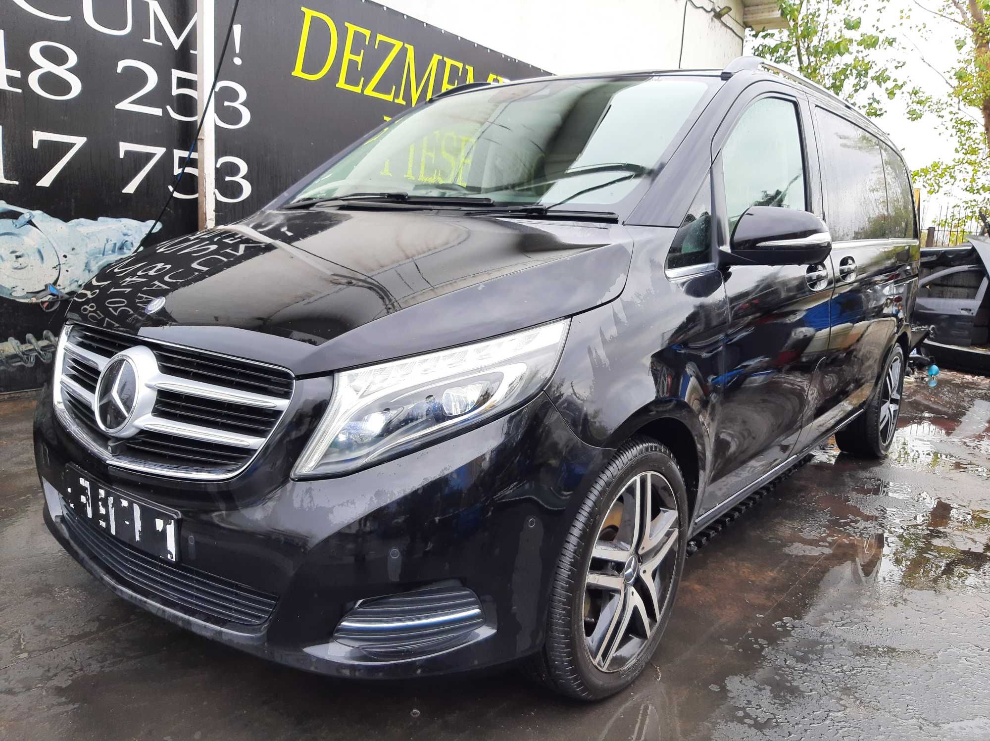 Dezmembrez Mercedes V250 W447 V Klasse/Vito Bara/Far/Capota/Aripa