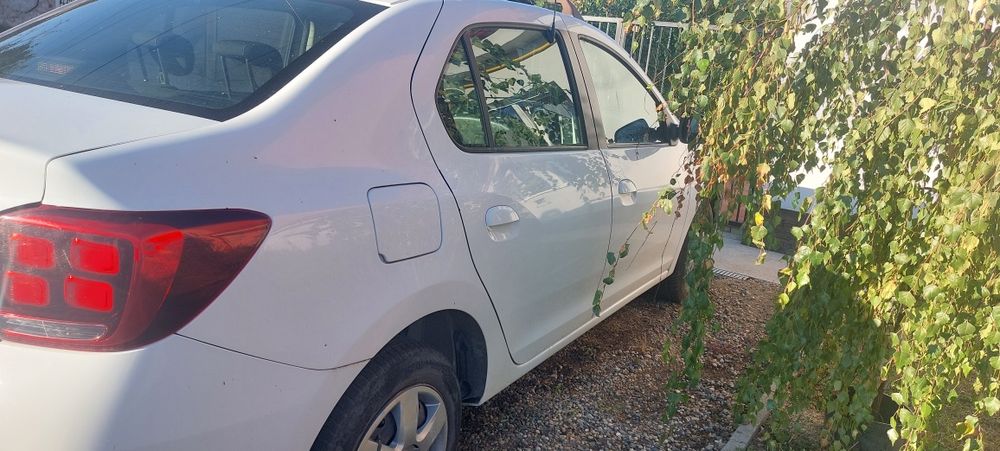 Dacia Logan culoare alb 2018