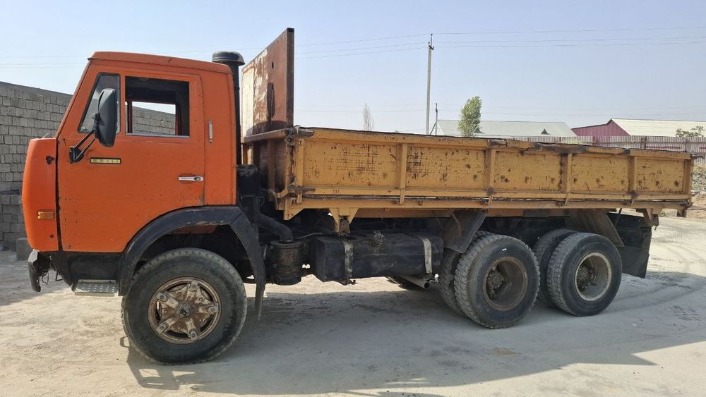 Kamaz 55102 soz holatda srochniga sotiladi
