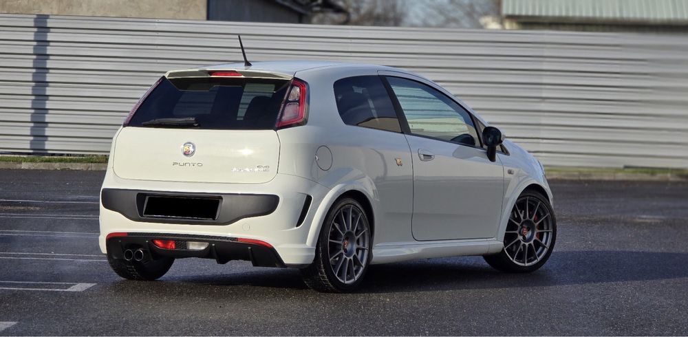 Fiat grande punto Evo Abarth , essesse 180 cp , an 2011 , benzina 1.4