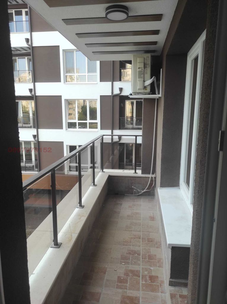 Дава се под наем Двустаен апартамент в София, Връбница 1 - 62 кв.м за 612 € - Снимка #2