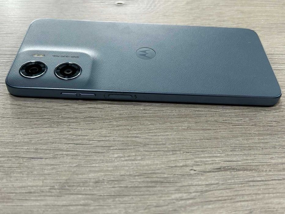 Motorola  E15 64GB 2GB RAM Dual