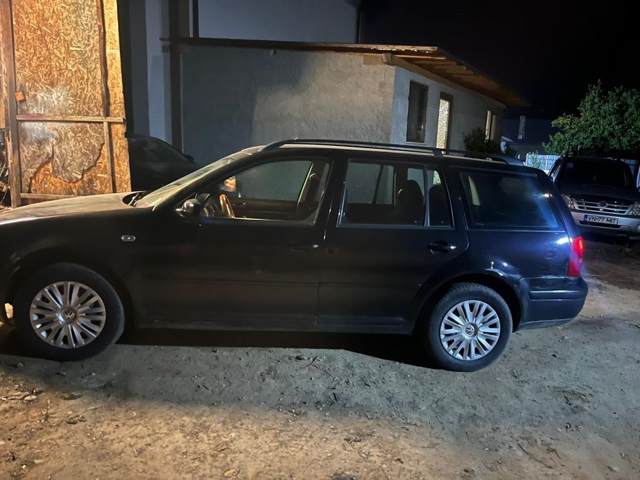 Vând Bora 1.9 TDI