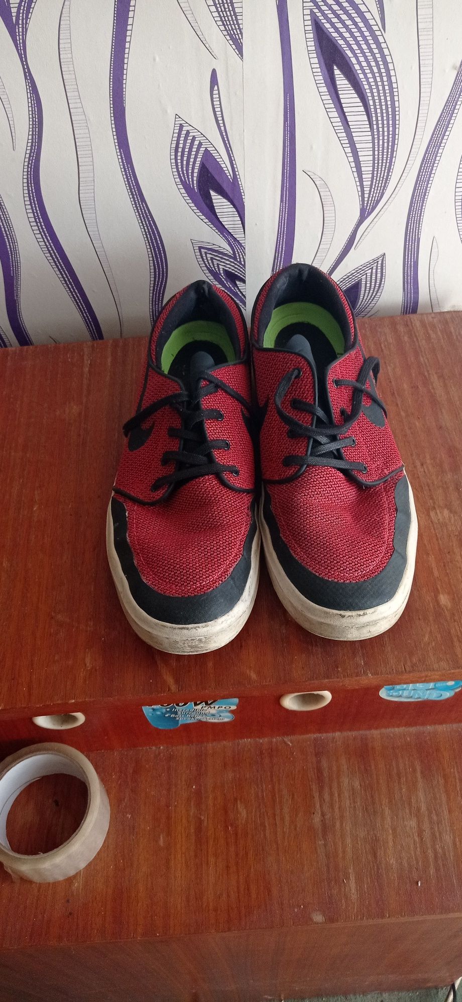 Продавам маратонки Nike