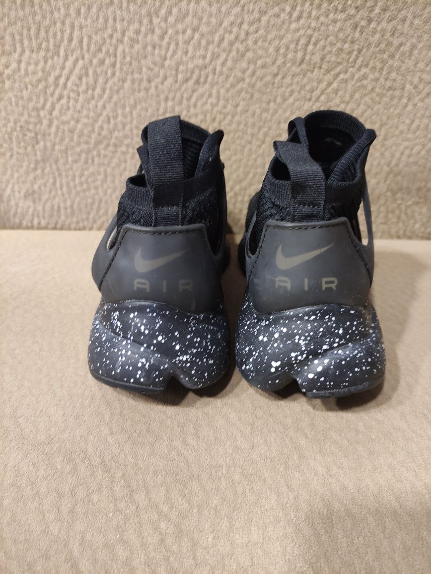 Дамски маратонки Nike