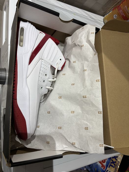 Jordan Air Max Aura 5