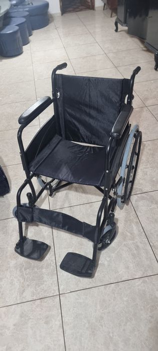 Cărucior electric handicap
