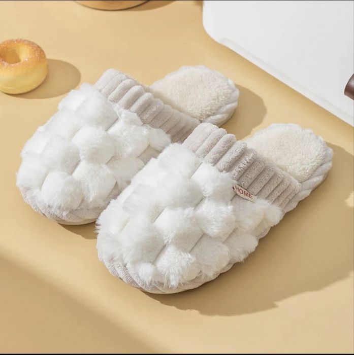 Домашние мягкие тапочки