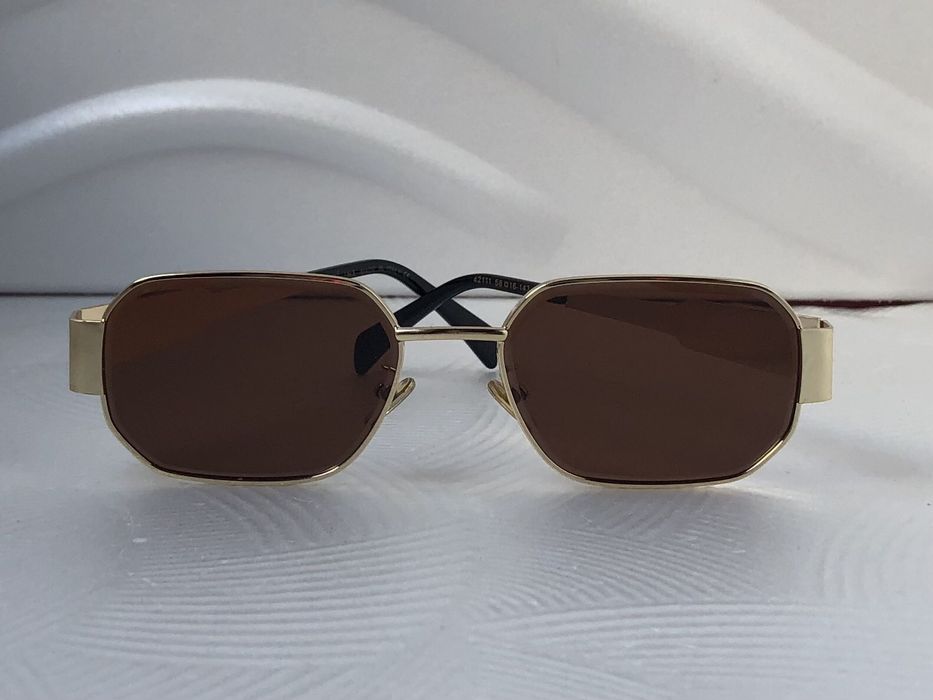 Модерни дамски слънчеви очила