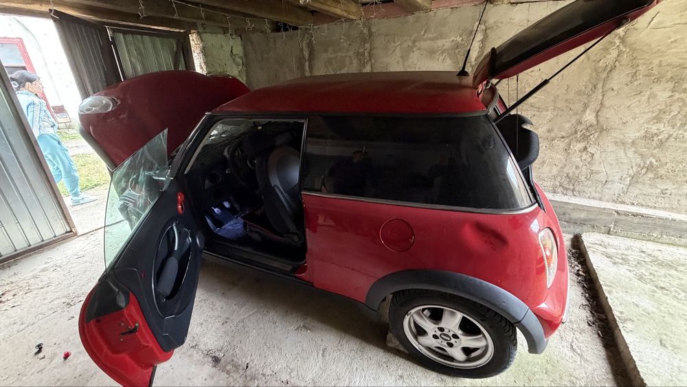 Mini cooper avariat