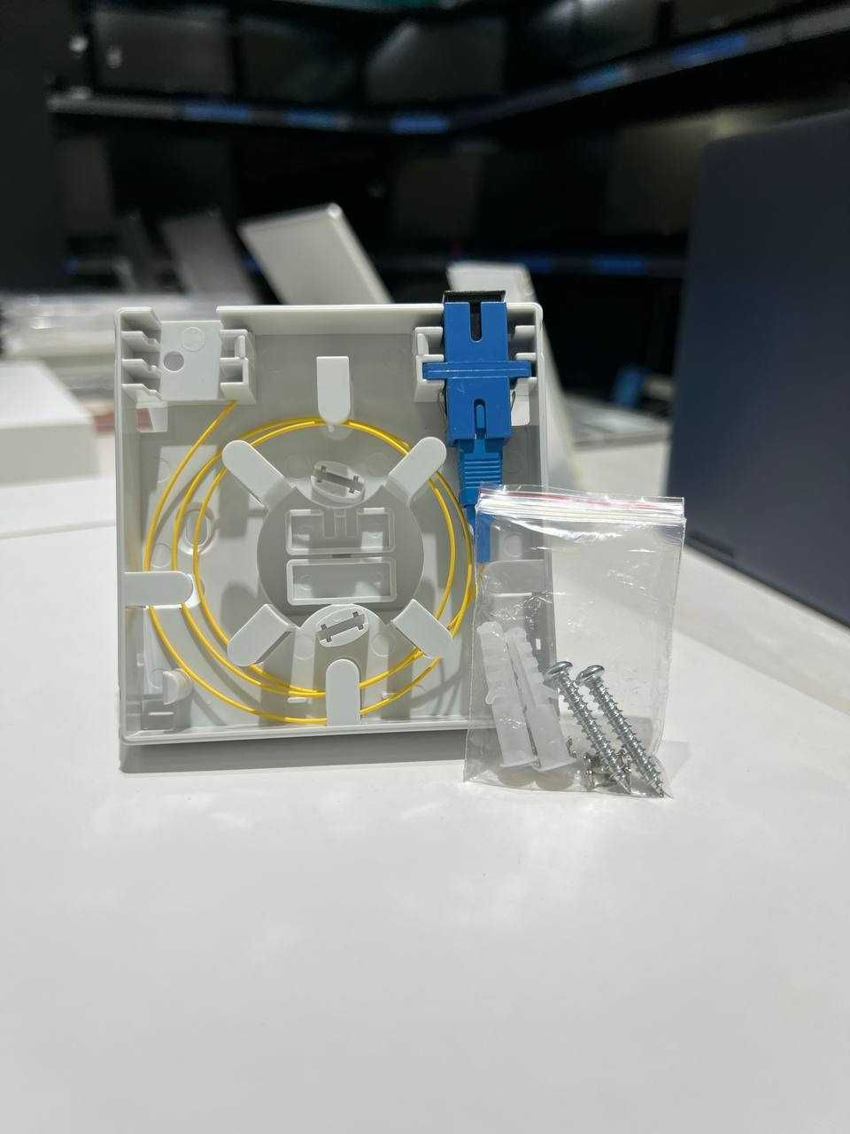 Gpon Гпон коробка пустой + с кабелем 1 метр (оптомга скидка бор)