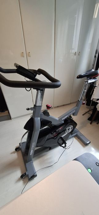 Bicicleta Spinning Flow Fitness Racer DSB600i