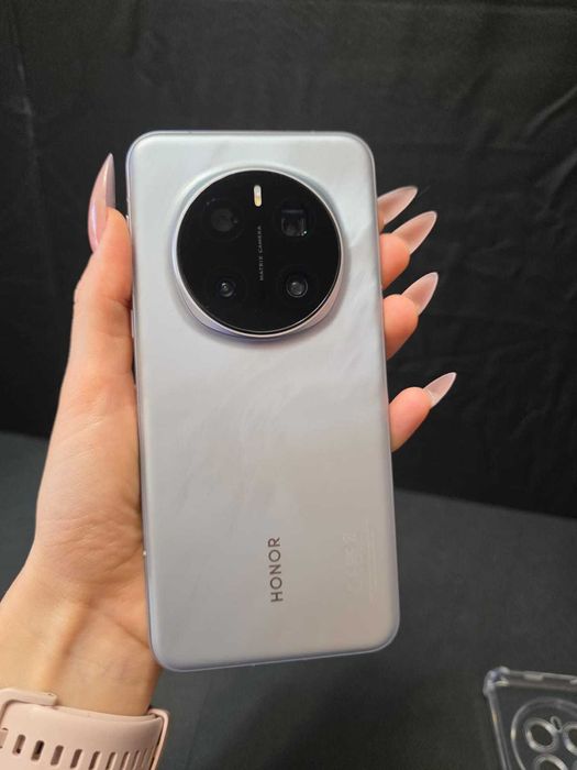 Honor magic 7 pro 512 GB + адаптер за бързо зареждане за 15 мин