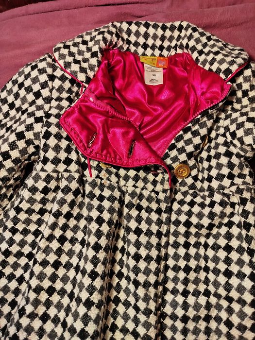 Palton/hainuta eleganta fetite 5-6 Ani livrare gratuita prin OLX