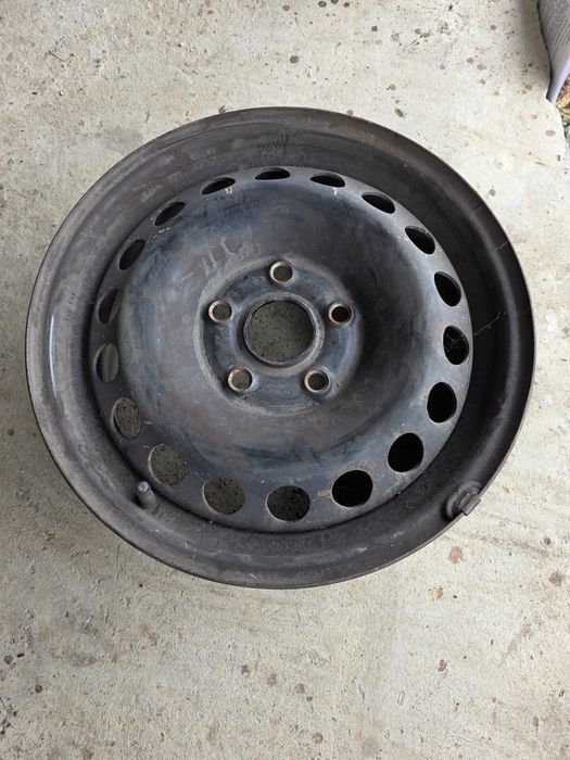 Set 4 Jante tabla R15 5x112
Set 4 JANTE TABLA R15 ORIGINALE SKODA