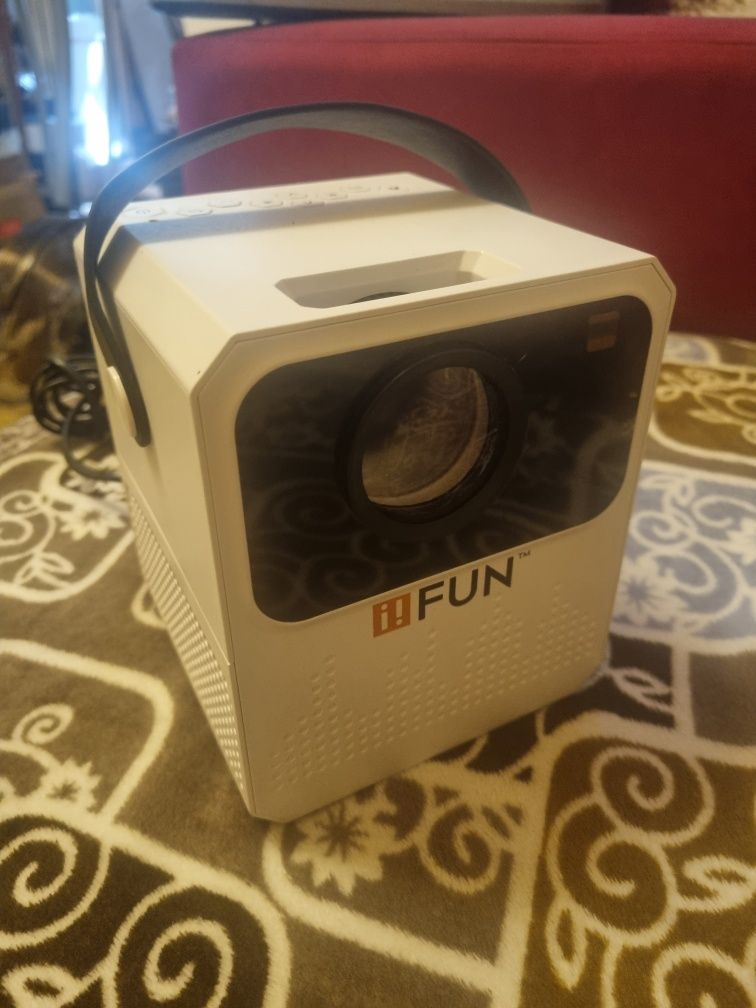 Videoproiector smart led