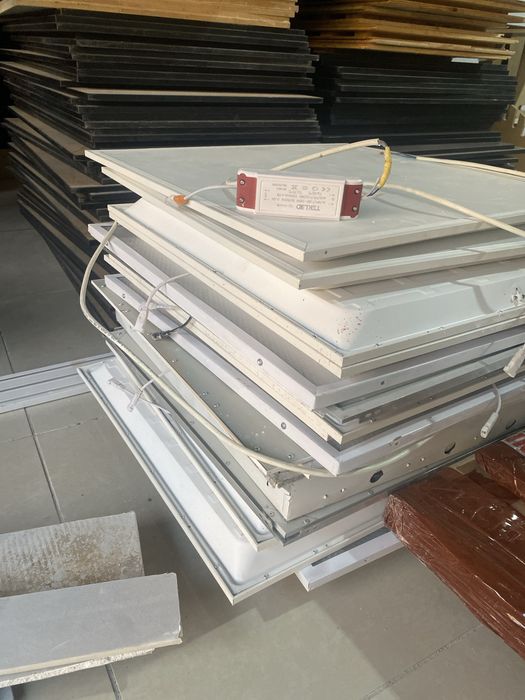 Светильник для армстронга 60х60 бу