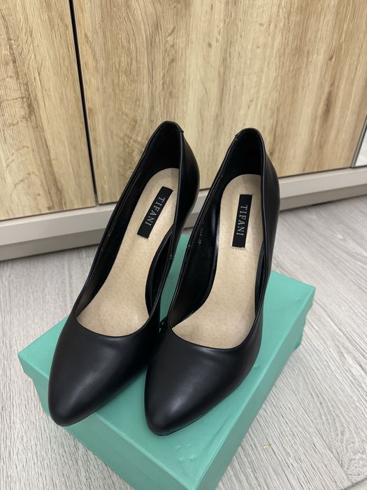 Продам женские туфли