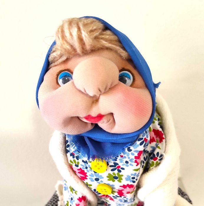 Кукла Баба Марта. Ръчна изработка.