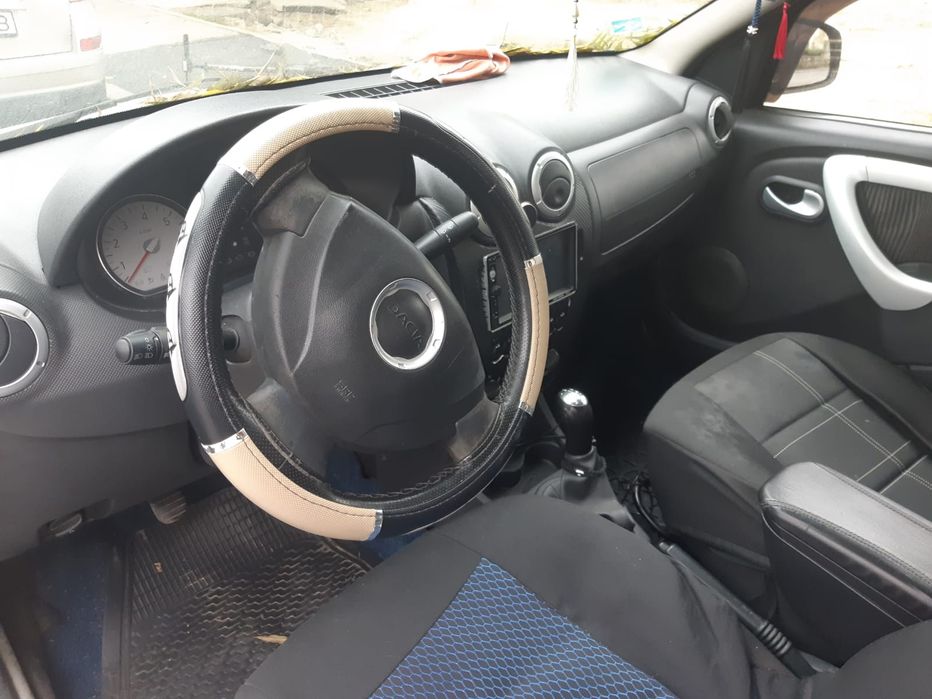 Vând logan 1.2 2011