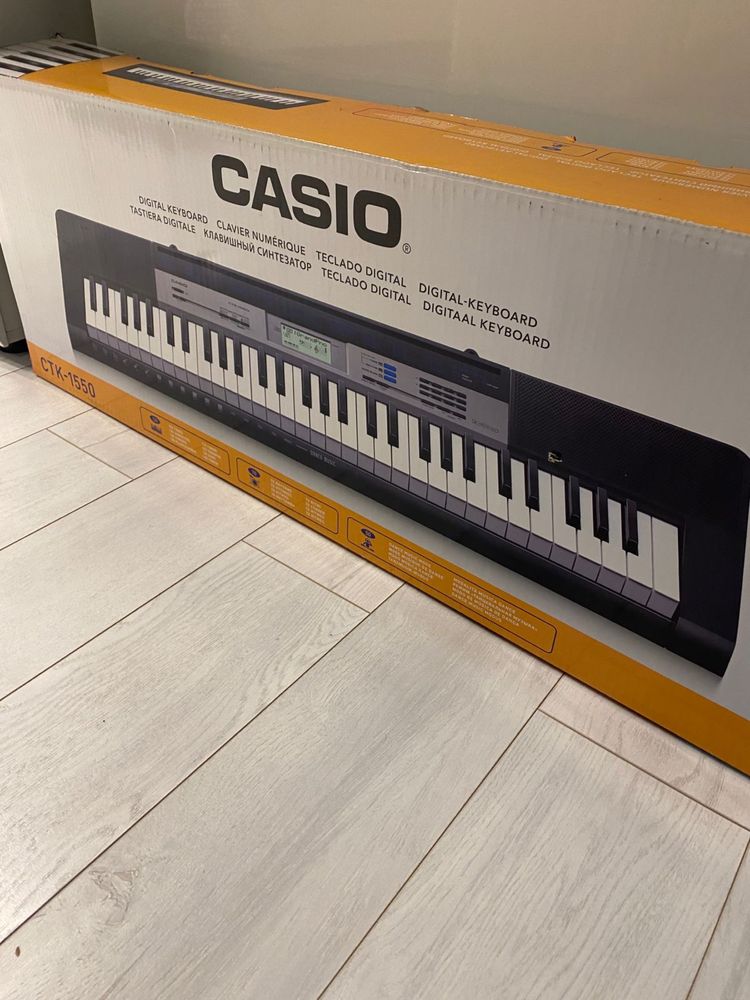 Синтезатор CASIO 1550