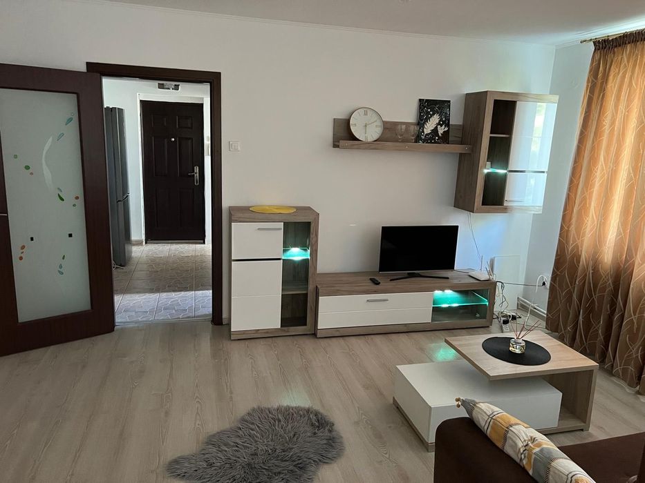 Apartament de închiriat