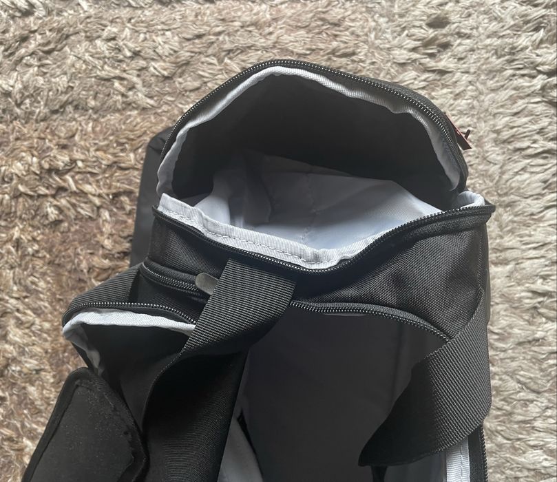 Geanta sport Under Armour pt voiaj/transport/sala silver