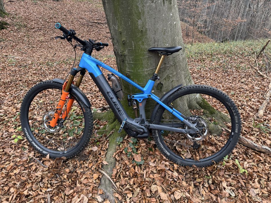 Cube Stereo Hybrid 140 HPC Action team