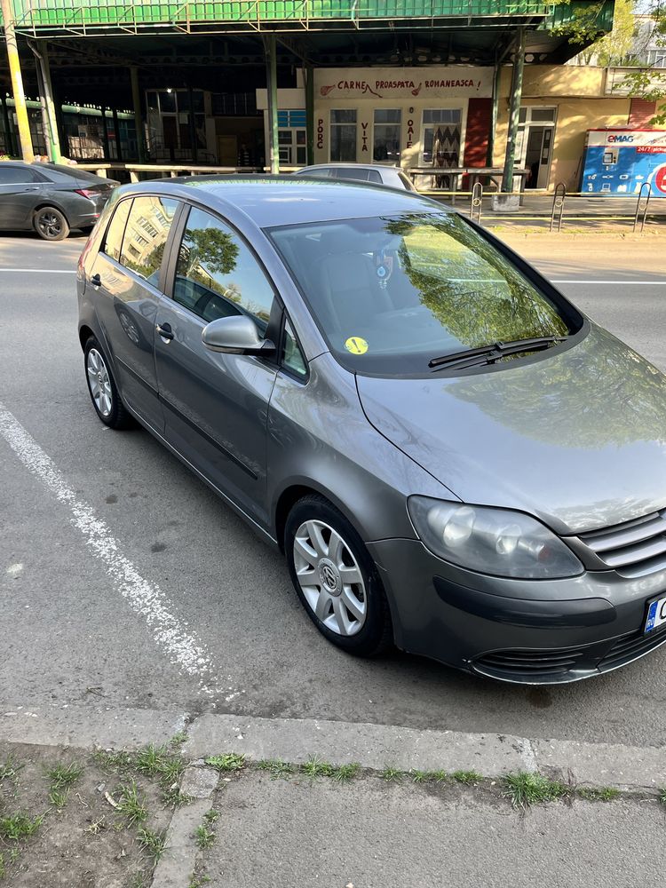 Volkswagen golf 5 plus