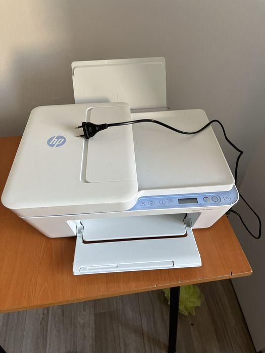 Vand imprimanta HP DeskJet 4222e multifunctionala.