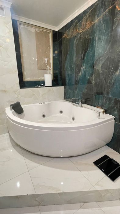 Джакузи работает отдам даром