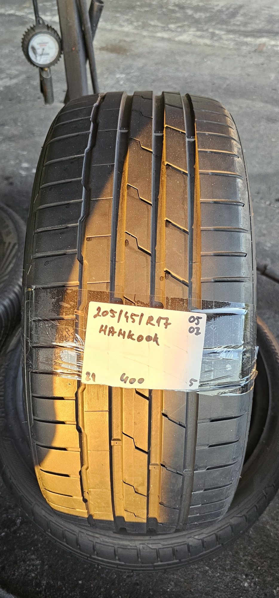 205 45 R 17 Hankook vară