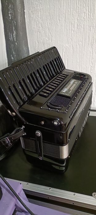 Acordeon cu Juzy midi  musictech